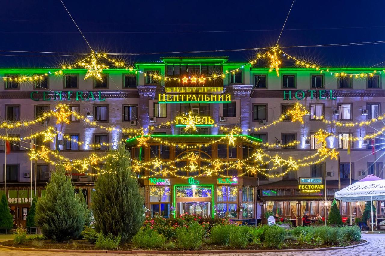 Centralny Hotel Krivoy Rog Bagian luar foto
