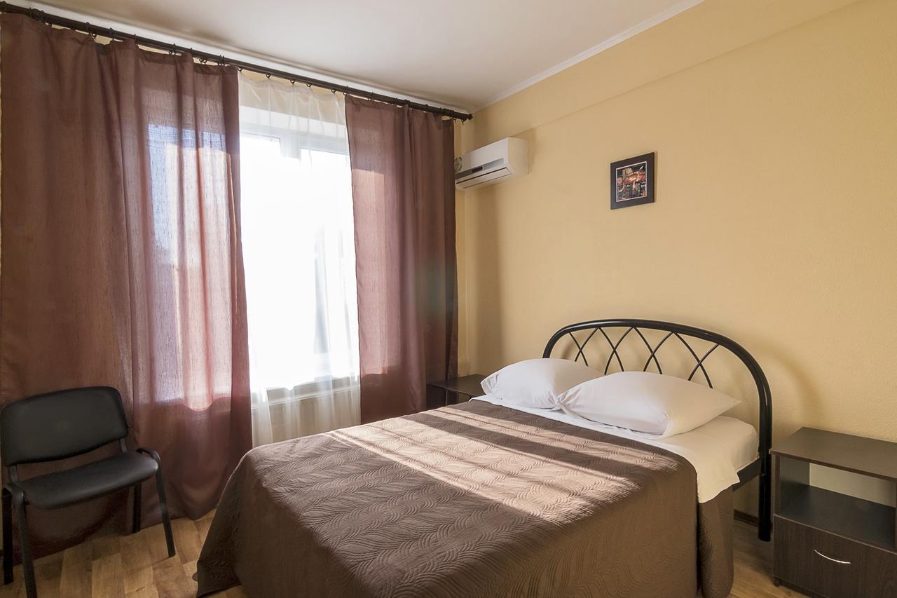 Centralny Hotel Krivoy Rog Bagian luar foto