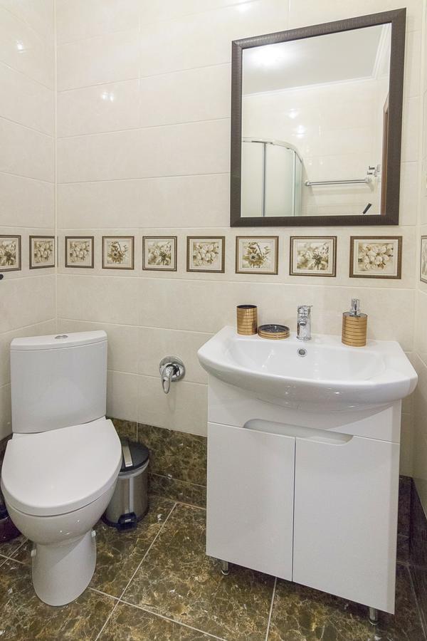 Centralny Hotel Krivoy Rog Bagian luar foto