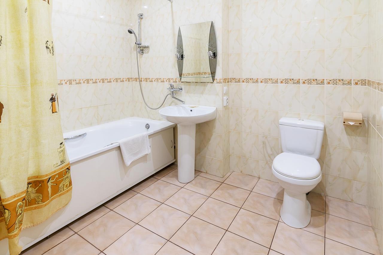 Centralny Hotel Krivoy Rog Bagian luar foto